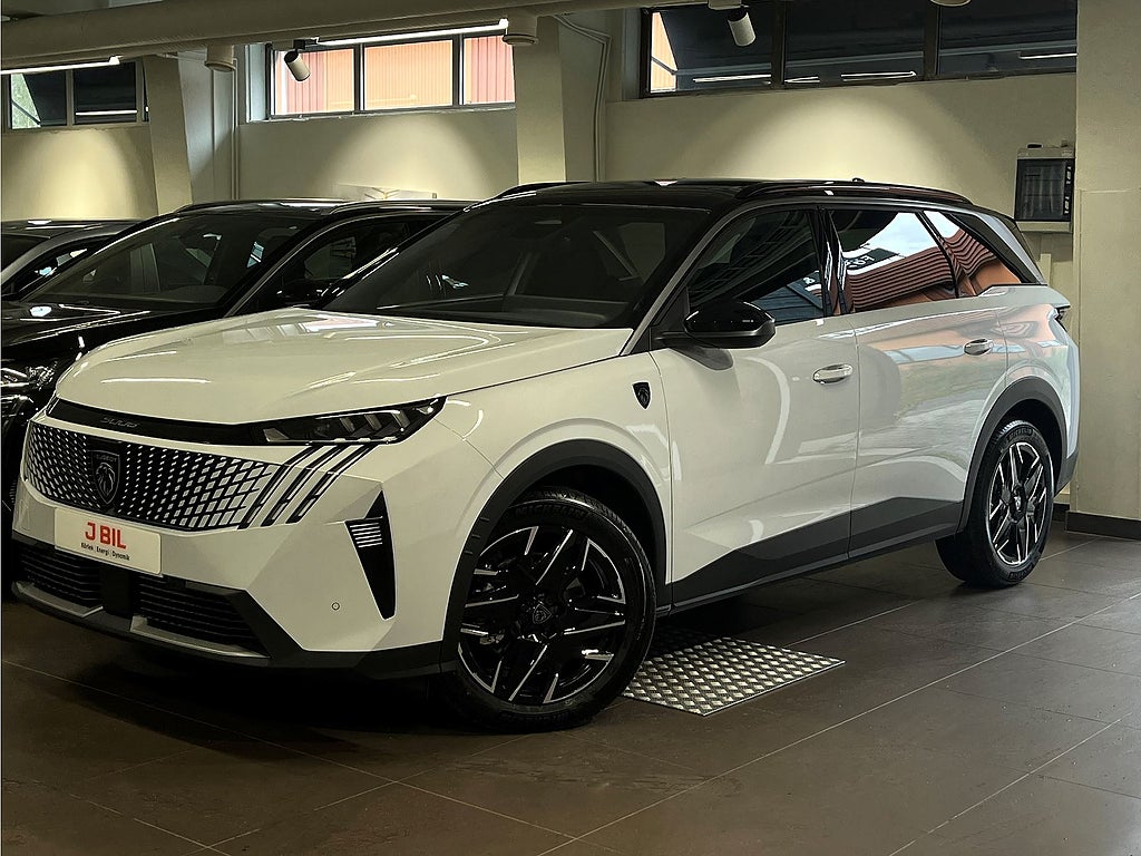 Bild på Peugeot 5008 Black Edition Hybrid
