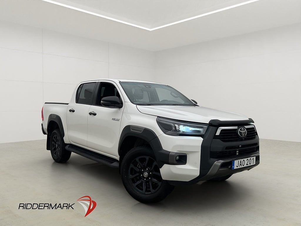 Toyota Hilux Invincible 2.8 4WD Dragkrok JBL Diff 360° Moms