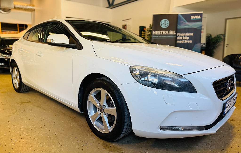 Volvo V40 D2 Kinetic Euro 5 Endast 1 privat ägare