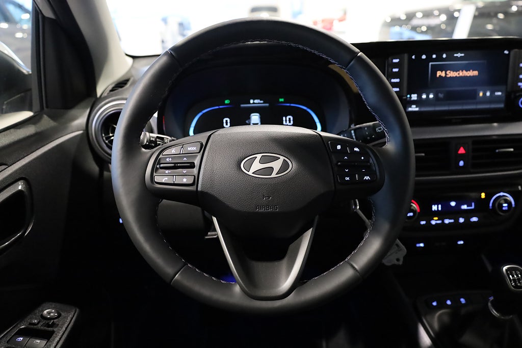 Hyundai i10 1.0 Kamera CarPlay Rattvärme Leasbar 2025