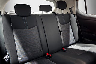 Halvkombi Nissan Leaf 14 av 23