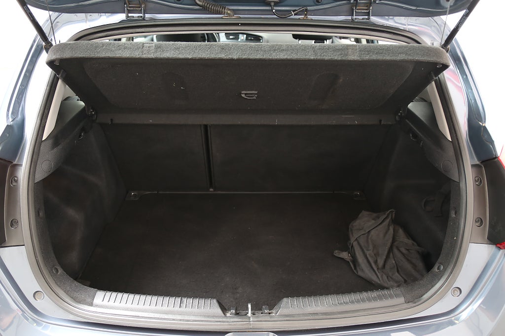 Kia Ceed 1,6 CRDi EX 110hk Eco Comfort 5D Dragkrok 2014