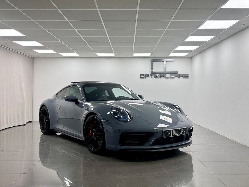 Porsche 992 / 911 Carrera 4 GTS Pano BOSE SP-Desig Fullutr