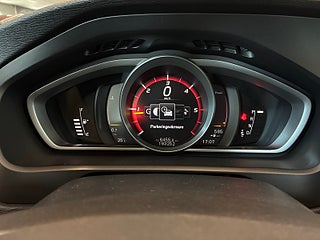 Volvo V40 Cross Country D3 Momentum S&V-hjul/Navi/Dvärm/Kamera/Blis/Keyless – bild 17