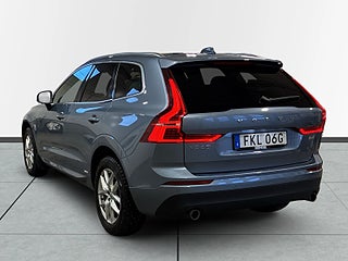 Volvo XC60 B4 AWD Aut Momentum Värmare Kamera GPS Skinn S&V-däck