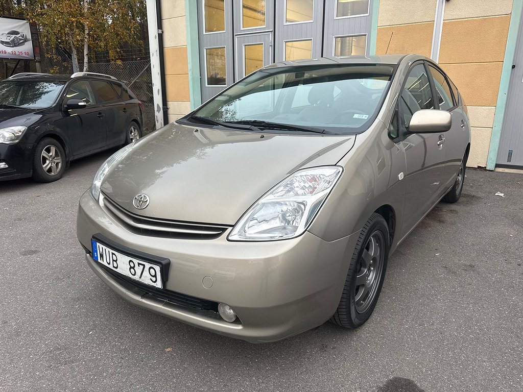 Toyota Prius 1.5 VVT-i + 3CM CVT Euro 4