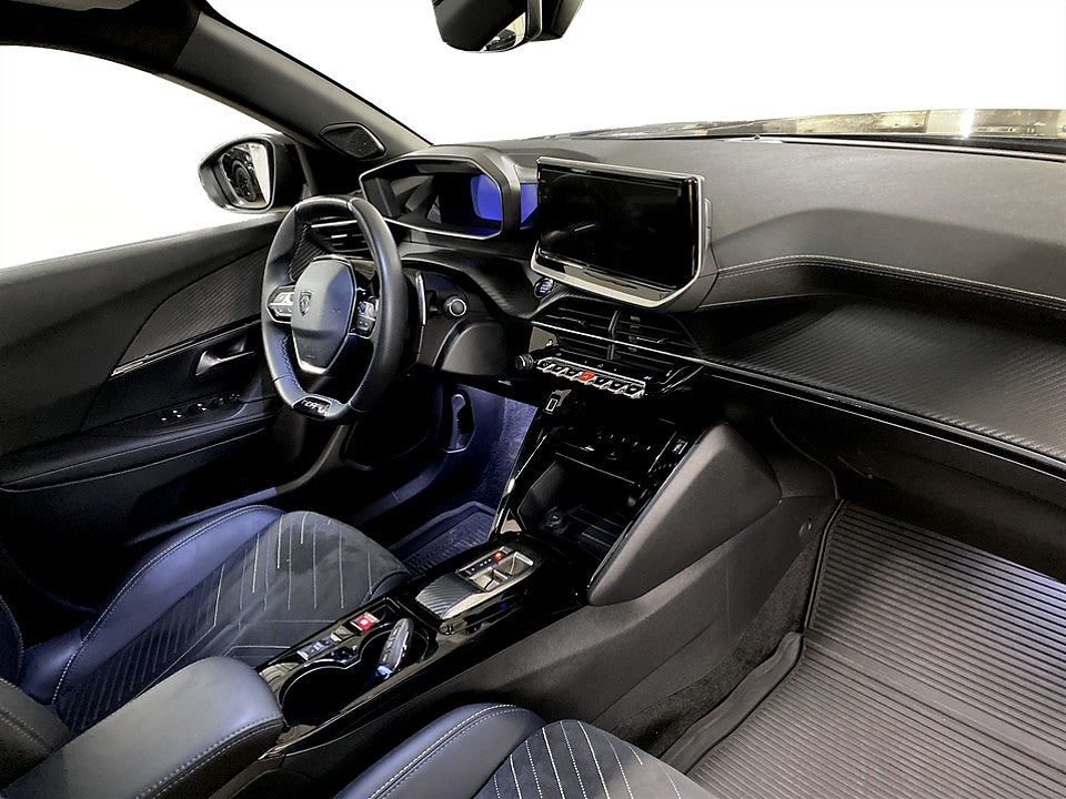 Bild på Peugeot 2008 GT 1.2 PT 130hk Aut - B-KAMERA, ELSTOL