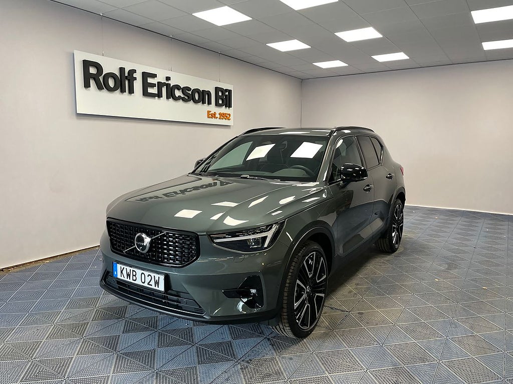Volvo XC40 B4 FWD Bensin Ultra Dark
