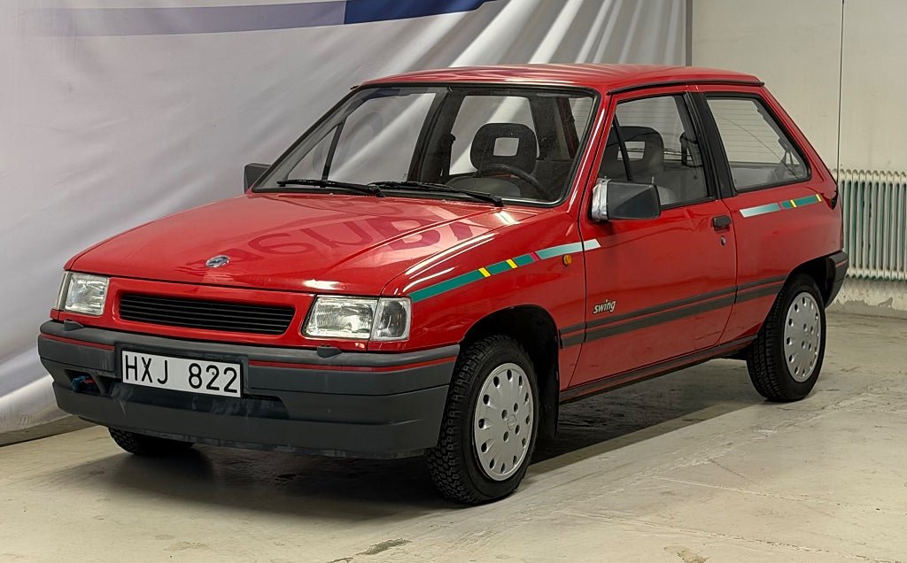 Opel Corsa 3-dörrar 1.4i Besiktigad