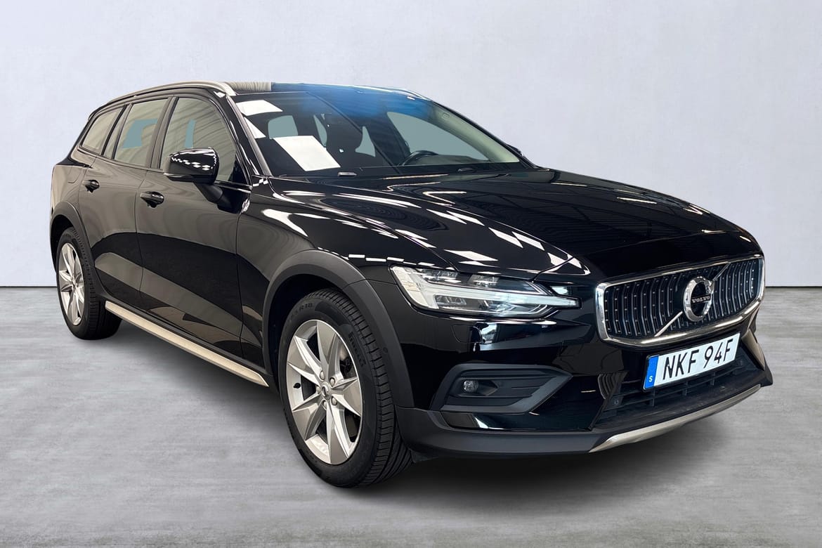 Volvo V60 Cross Country 2021, photo 6/10