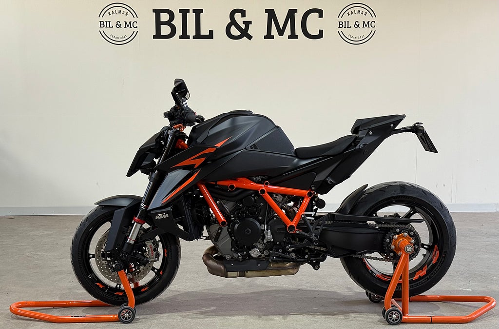 KTM 1390 Superduke R  Teck pack Låga mil räntekampanj 2,95% 