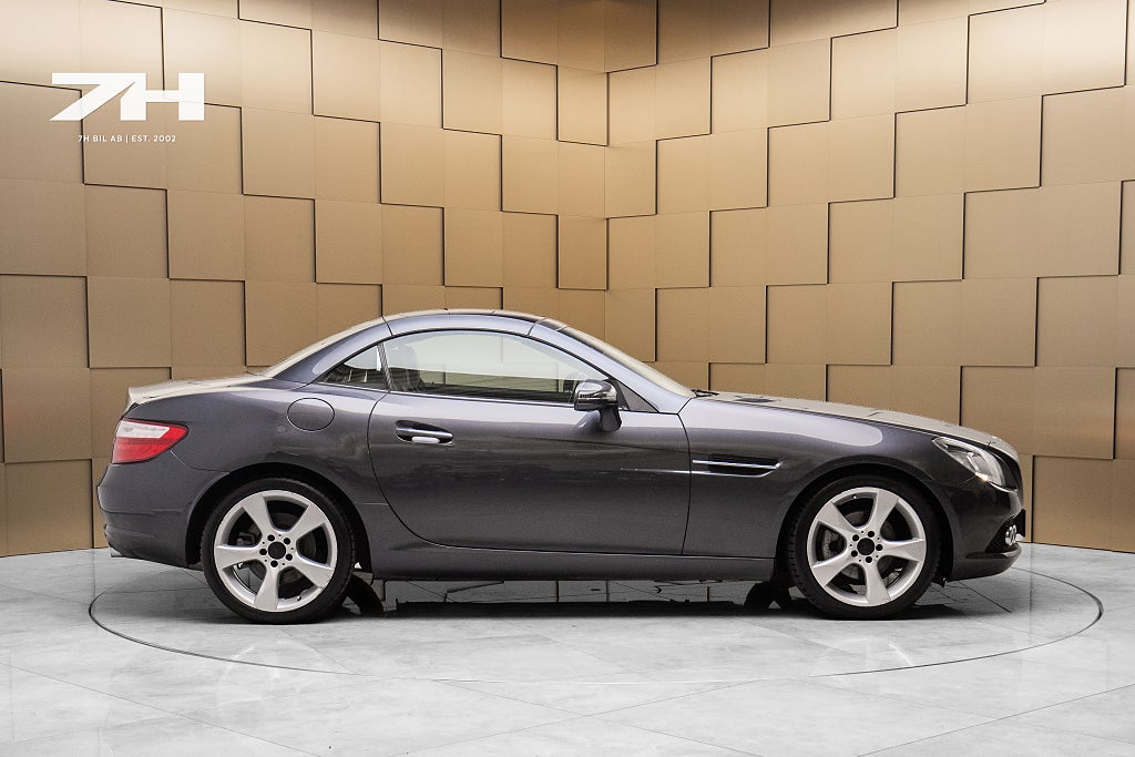 Mercedes-Benz SLK200 200 / Airscar / Massage / Läder / Nyservad