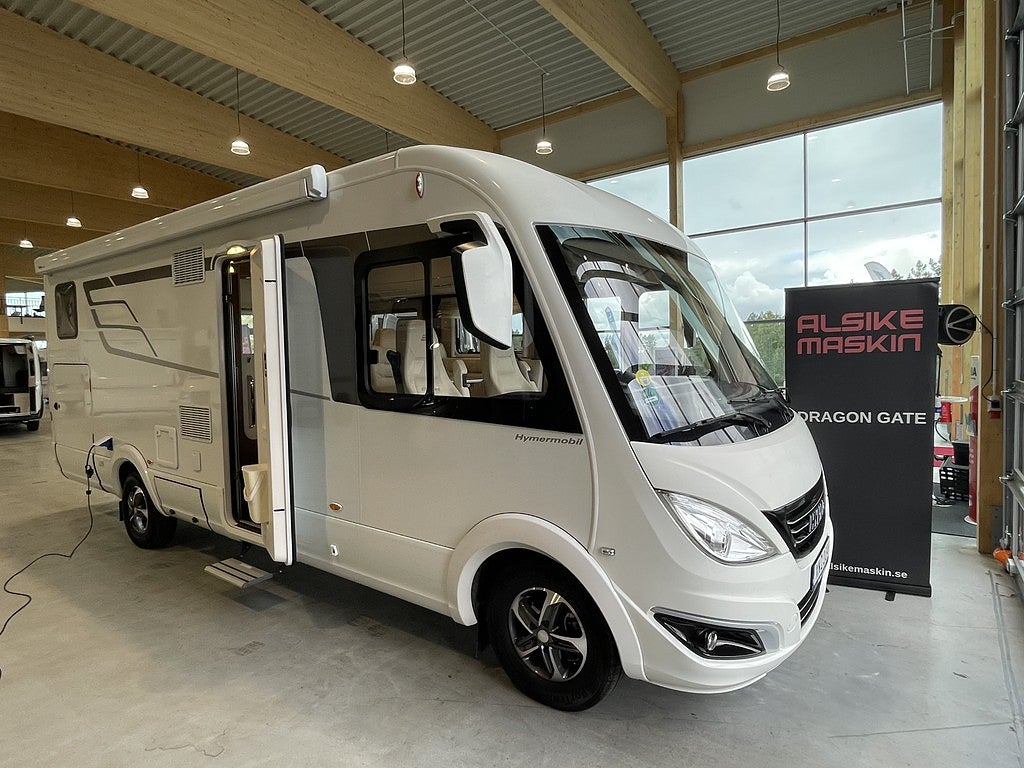 Hymer B 704 SL Automat/AC/Solcell/Manuella stödben/Ugn