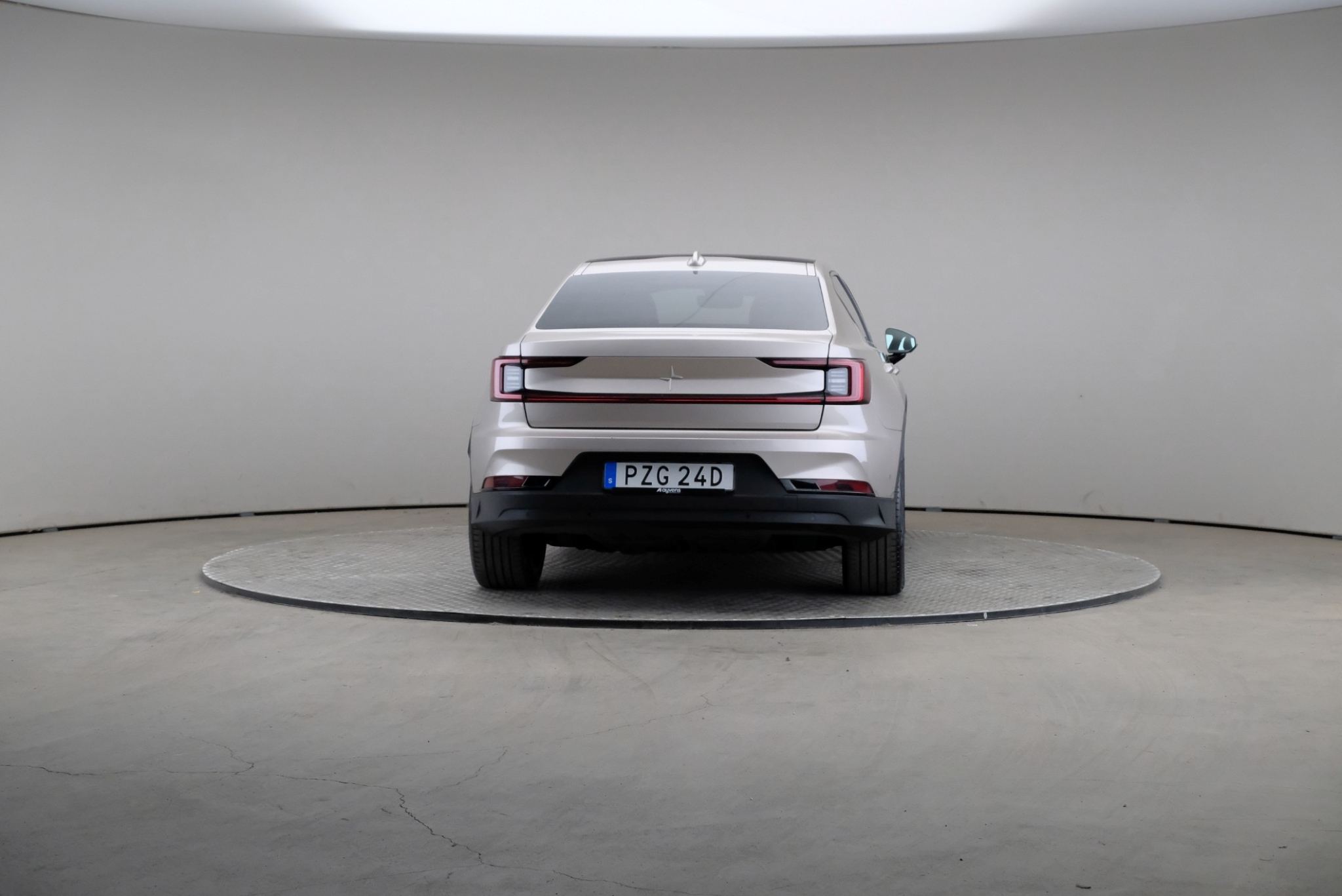 Polestar 2 2023, bild 2/10