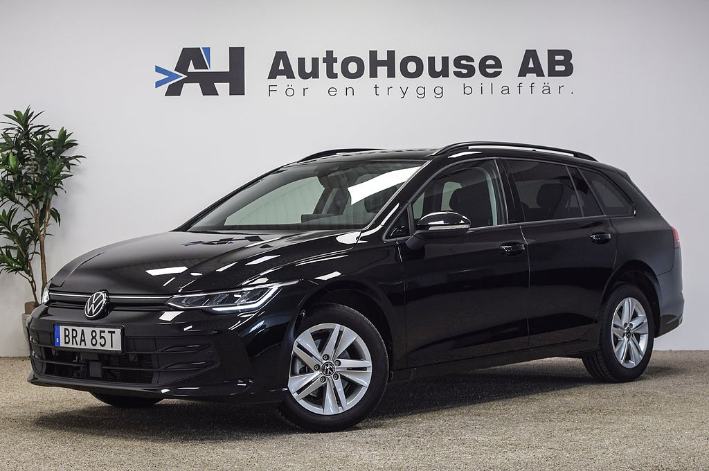Volkswagen Golf Sportscombi 1.5 eTSI 150HK Bränslevärmare B-Kamera