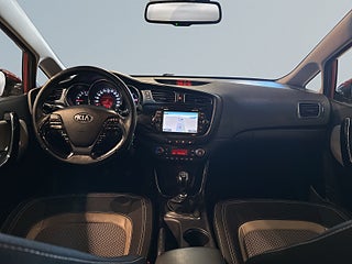 Kia Ceed cee’d_sw 1.6 CRDi EX Comfort Mvärm Drag Kamera S/V-hjul – bild 8