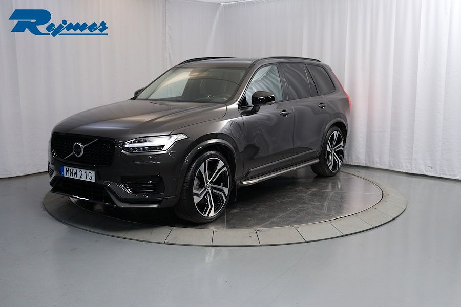 Volvo XC90 Recharge T8 Ultimate Dark Edition.