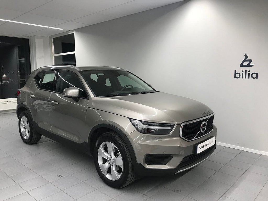 Volvo XC40 T2 FWD Momentum Advanced Backkamera/ Navi / Värmare