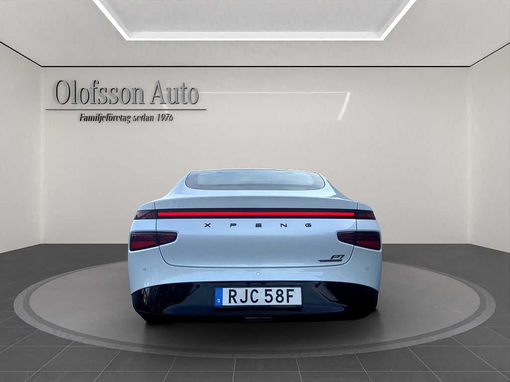 XPENG P7 AWD Performance 473HK - bild 5