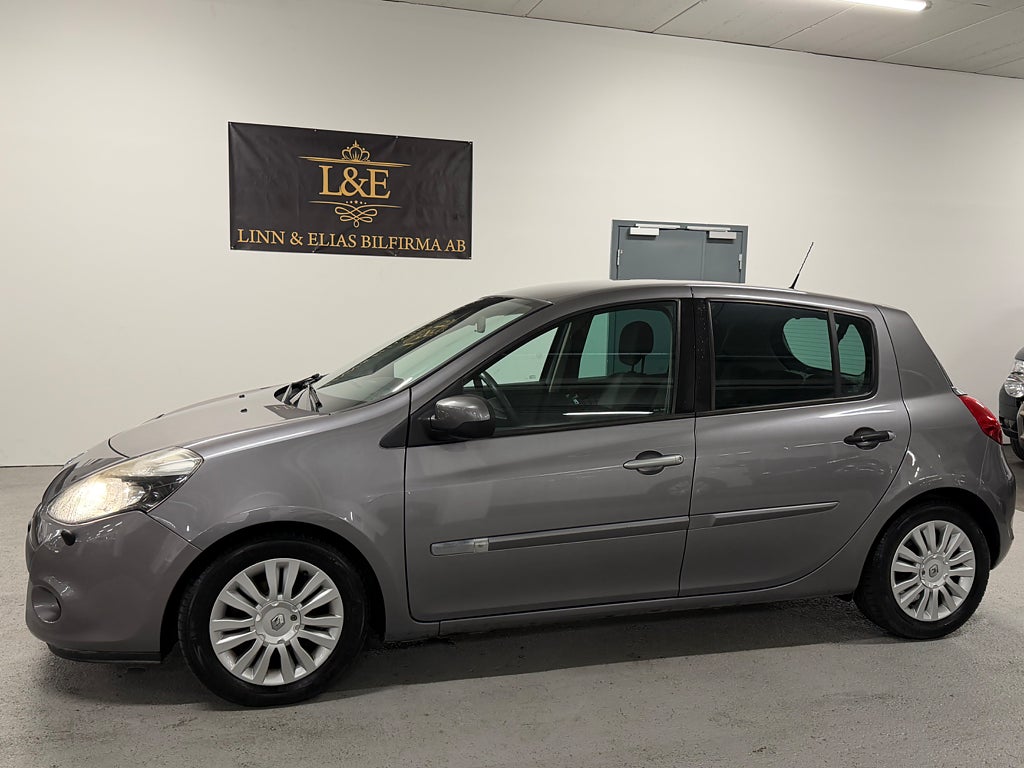 Renault Clio 5-dörrars Halvkombi 1.2 E85 Euro 4 DRAG/NYTT KAMREM/AC