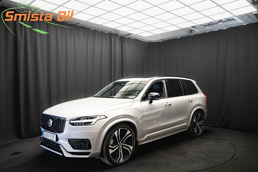Volvo XC90 Recharge T8 AWD ULTIMATE DARK 7-sits B&W 22'' LUFT MOMS