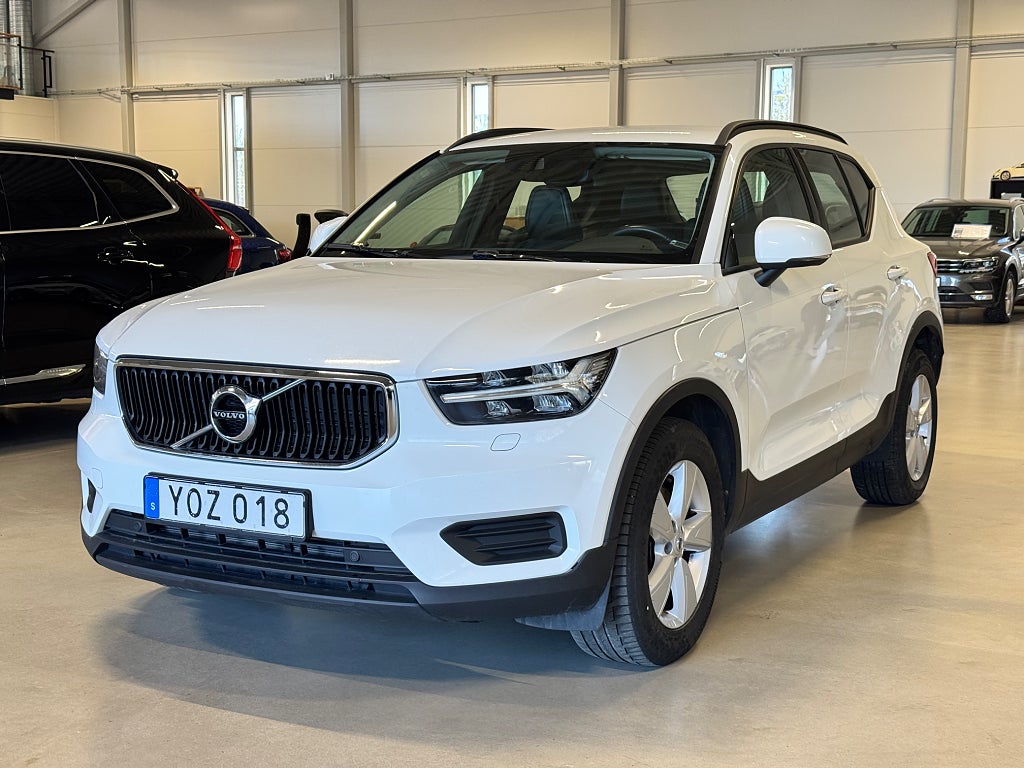 Volvo XC40 D3 AWD AUT DRAGKROK NY KAMREM S&V HJUL CARPLAY 