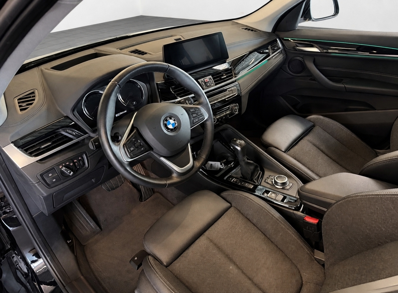 BMW X1 xDrive25e Steptronic Sport line 2021, bild 4/44