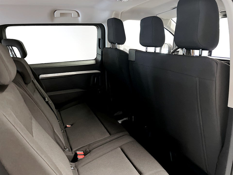 Bild på Citroën SpaceTourer Plus 2.2 BHDi 180hk Aut 9-SITS DUBBLA SKJUTDÖRRAR