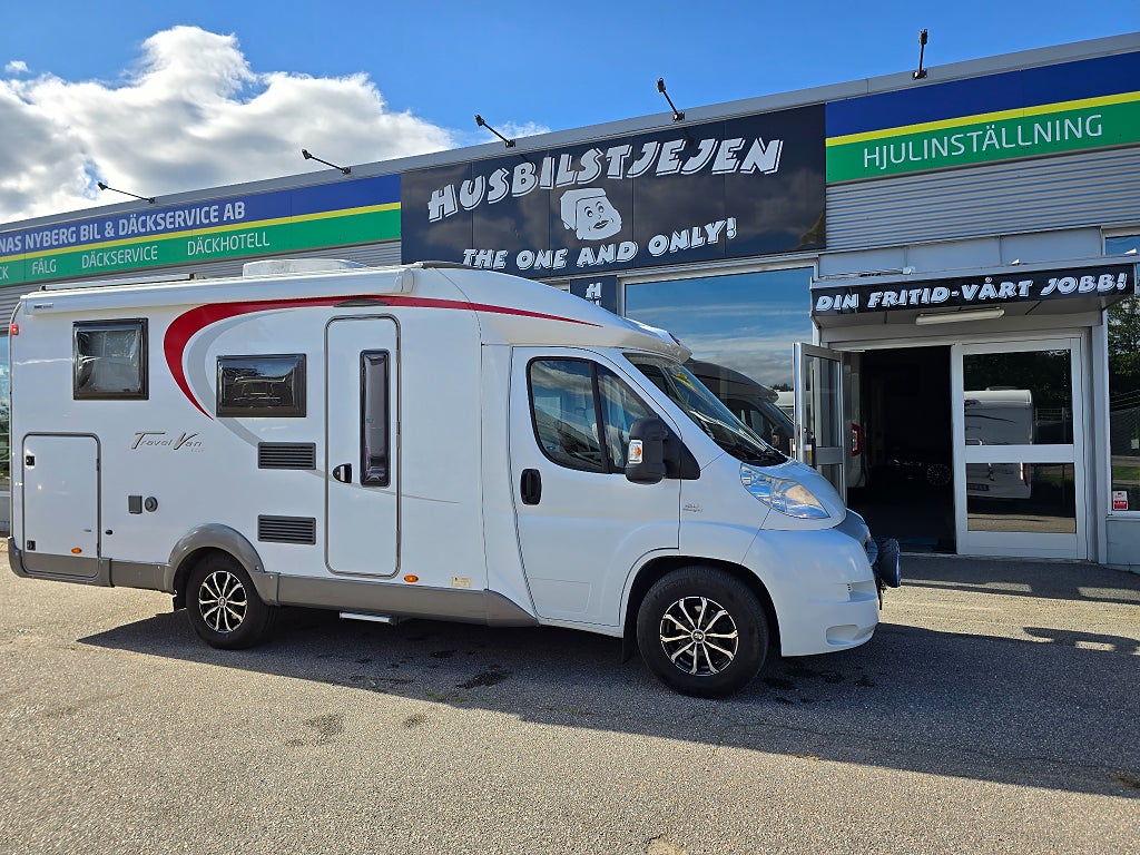 Bürstner TRAVEL VAN 620 FIAT 3.0L AUT.177HK.2XAC ENKELSÄNGAR. 