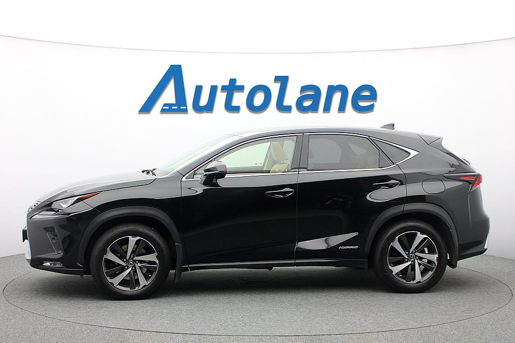 Lexus NX 300h AWD 2.5 AWD, Luxury Line,Pano, 360°-kamera, 197hk