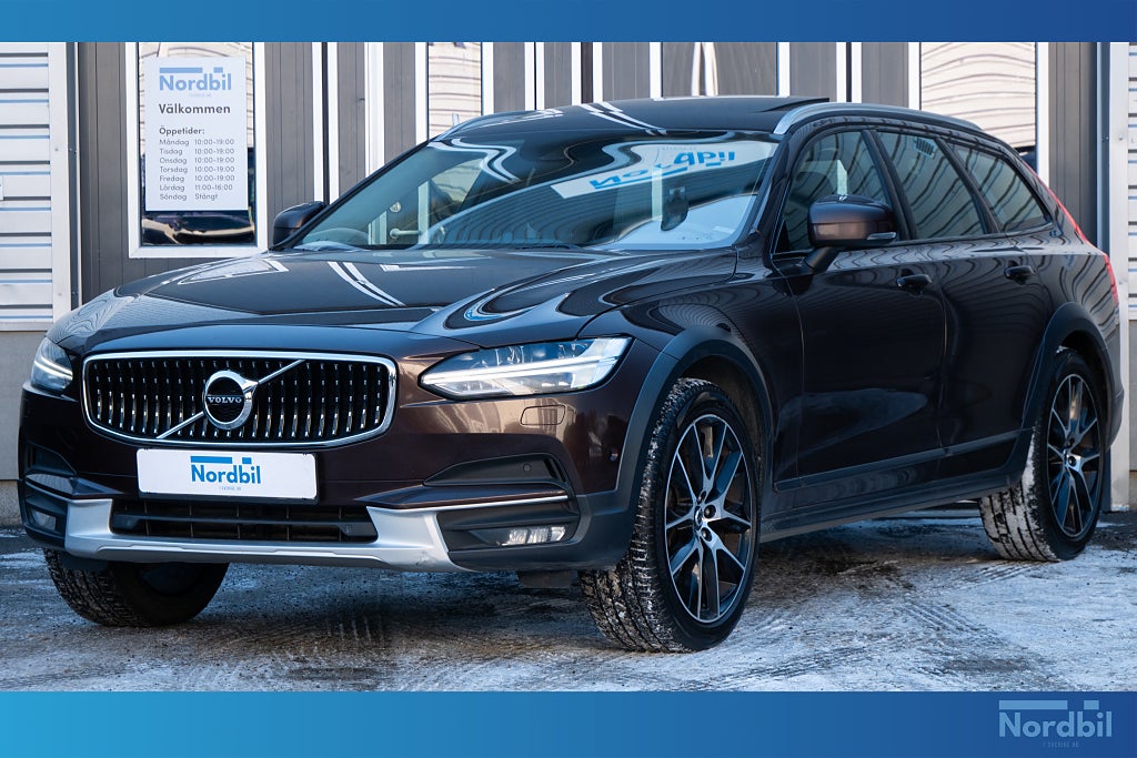Volvo V90 Cross Country D5 AWD Inscription Pro B&W Pano HuD Kamera Värmare 20"