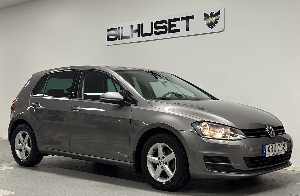 Volkswagen Golf 1.6 TDI DSG VÄRMARE DRAG NY KAMREM