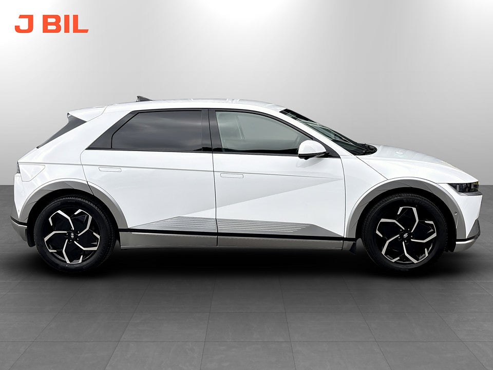 Bild på Hyundai IONIQ 5 Komfortpaket Plus 77.4 kWh 228hk B-KAMERA CARPLAY DRAG