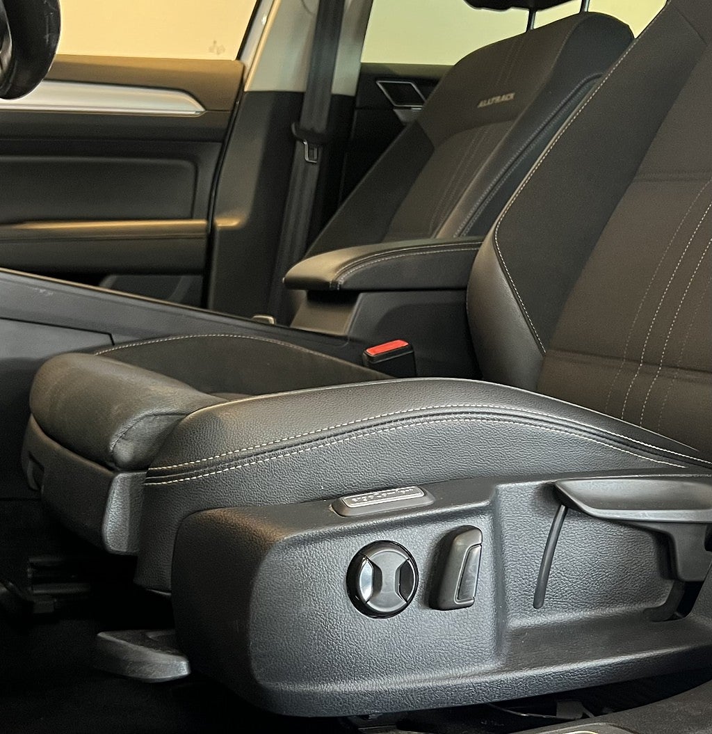 Volkswagen Passat Alltrack 2.0 TDI DPF SCR BMT 4Motion Alltrack D-VÄRMARE B-KAMERA