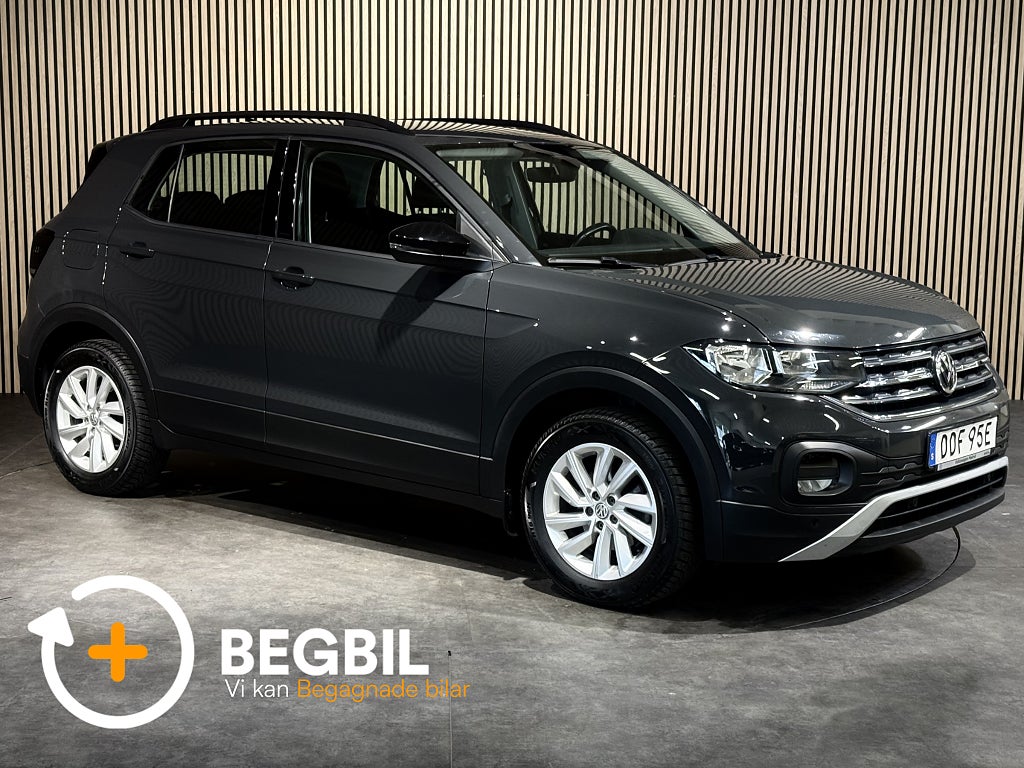 Volkswagen T-CROSS 1.0 TSI / App-Connect / P-Sensor / Farthållare / Drag