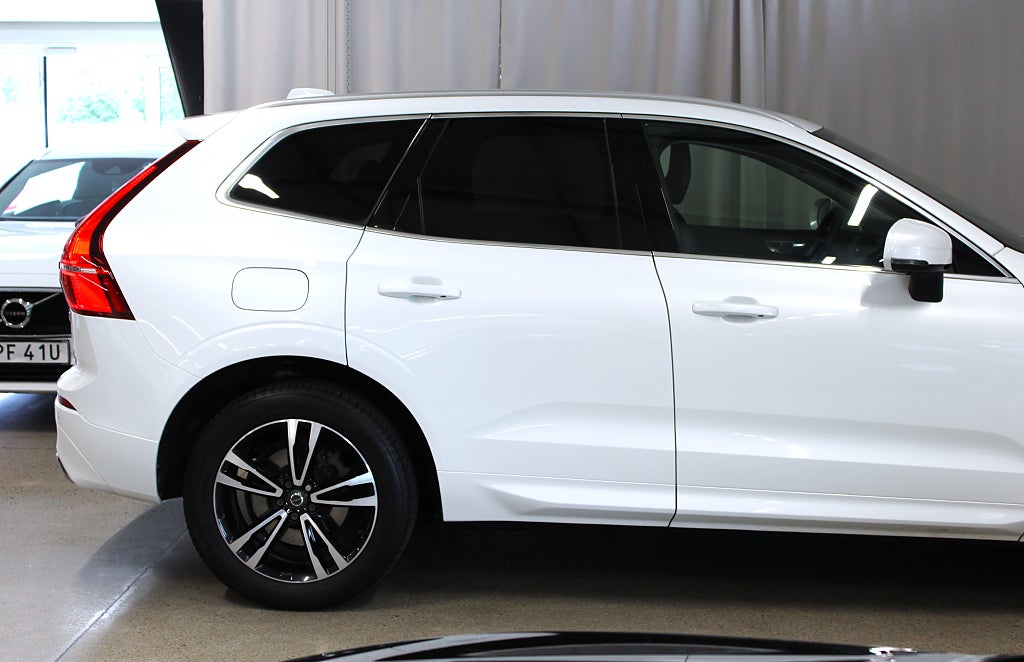 Volvo XC60 D4 AWD 190HK, Style - Paket, Värmare, Kamera, Navi, S&V