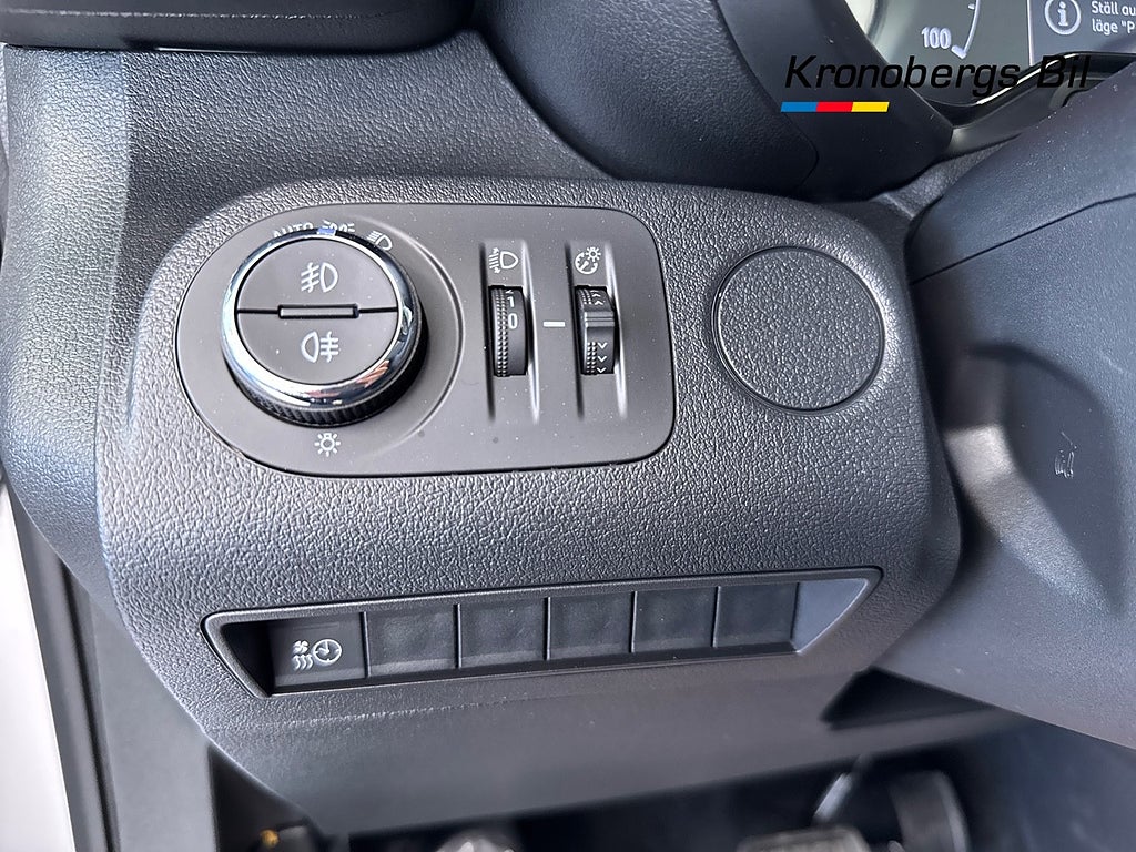Opel Combo Premium L2 136HK 50 kWh/275km räckvidd – bild 16