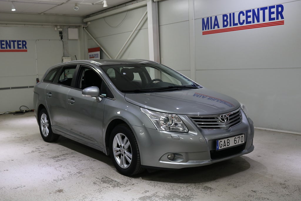 Toyota Avensis  2.0 S Business Fullservad hos Toyota 