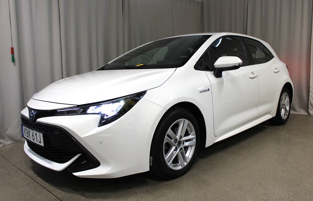 Toyota Corolla Hybrid e-CVT Active Euro 6, S&V-hjul, 3,99%