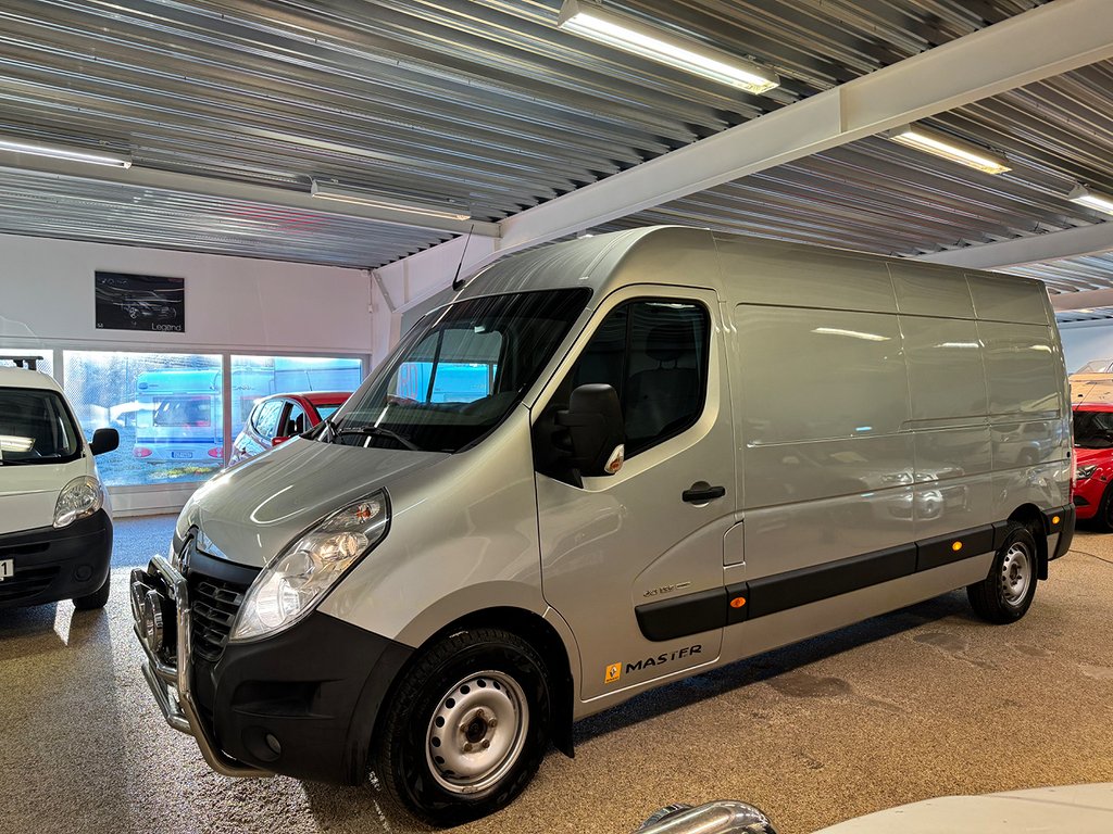 Renault Master 3.5 T 2.3 dCi/Nybesiktad/Långa Skåp/Euro 5!