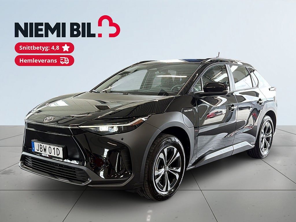 Toyota bZ4X 71.4 kWh Active S&V-hjul Backkamera Cockpit Navi MOMS
