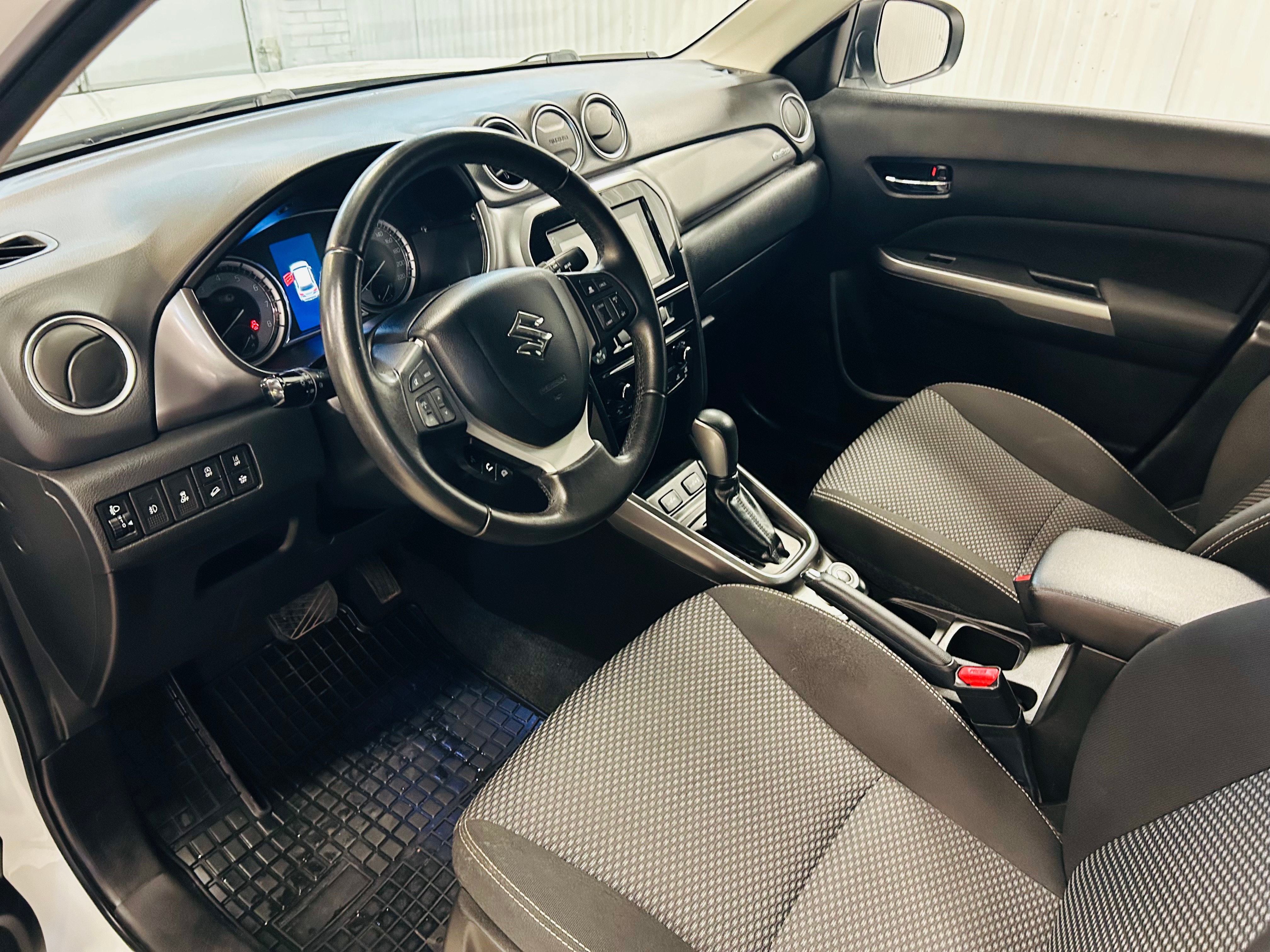 Suzuki Vitara 2020, bild 7/48