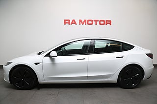Sedan Tesla Model 3 2 av 31