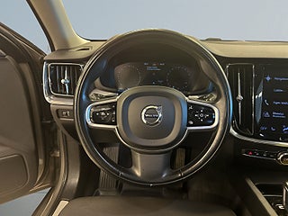 Volvo V60 B4 Advanced SE SoV-däck/HK-Ljud/Kamera/Elstol/Psens – bild 9