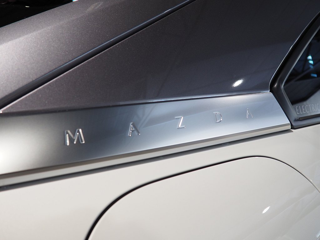 Mazda MX-30 MAKOTO e-SKYACTIV EL 2024