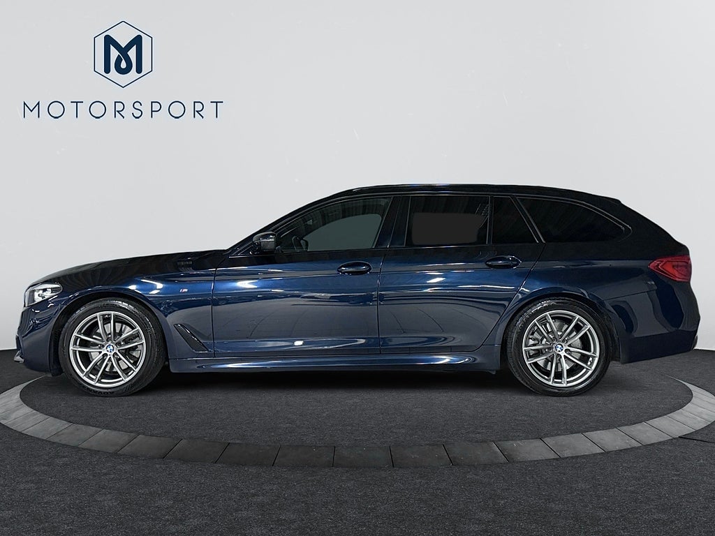 BMW 520d xDrive Touring M Sport Dragkrok Värmare Carplay HiFi bild 3