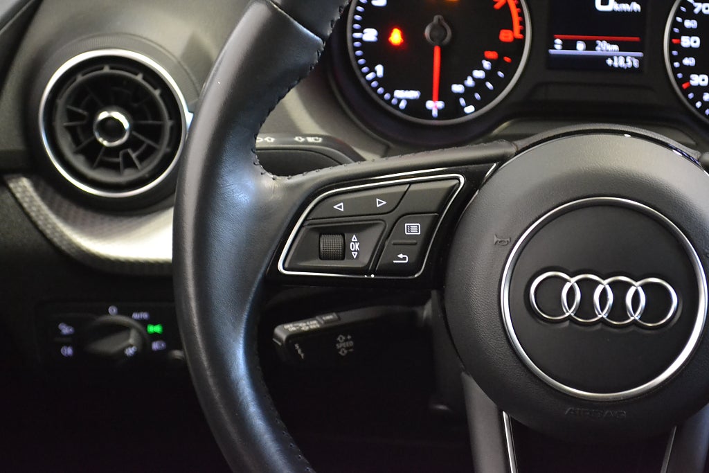 Audi Q2 30 TFSI 116hk Proline Dragkrok Parkeringsvärmare P-Sen 2020