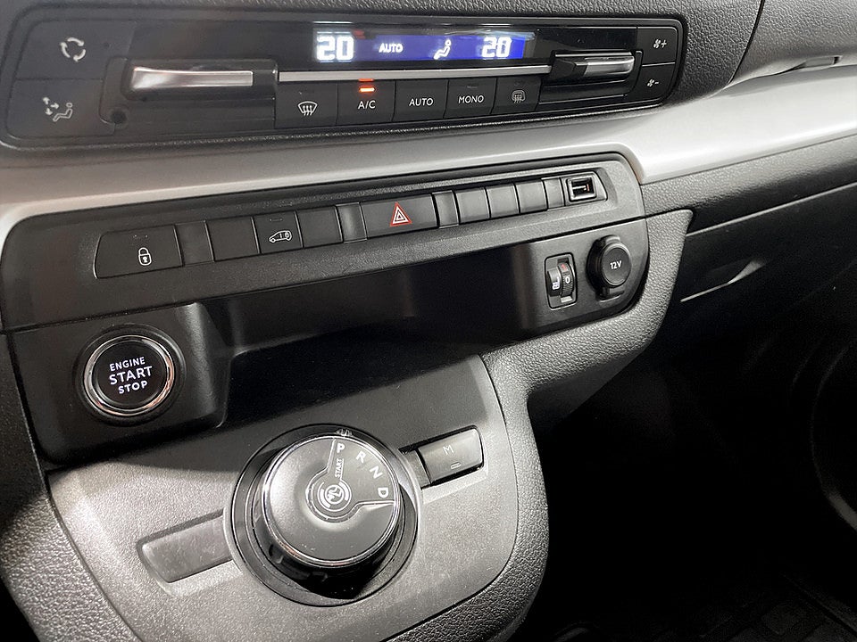 Bild på Peugeot Expert PRO+ 2.0 BHDi 145hk Aut L3 B-KAMERA DRAG