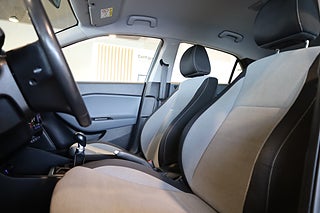 Halvkombi Hyundai i20 8 av 20