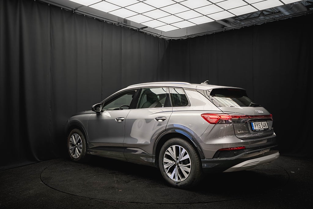 Audi Q4 e-tron 50 QUATTRO ADVANCED PANO SONOS 93.4%SoH 1-ÄGARE MOMS